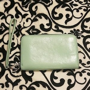 Fossil zip around wristlet/wallet.